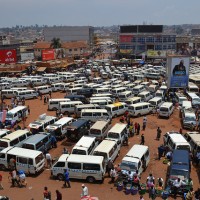 Kampala Road zur Rush-Hour